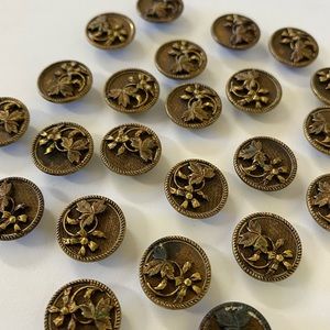 Antique Floral 20+ Pc Metal Button Lot